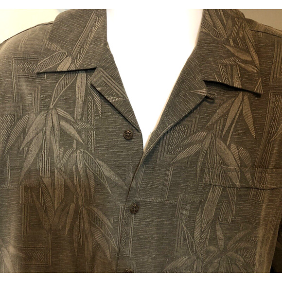 F. Rowe ( HOLD ' EM ) Button Down T Shirt 100% Silk Color Gray Size Large - Picture 9 of 10